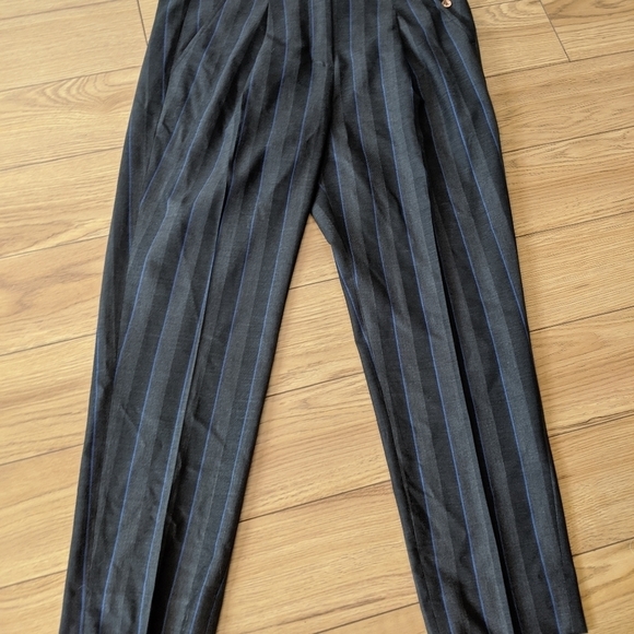 Kit and Ace pin stripe high rise dress pants - Picture 7 of 7